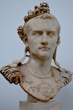 5.Claudio